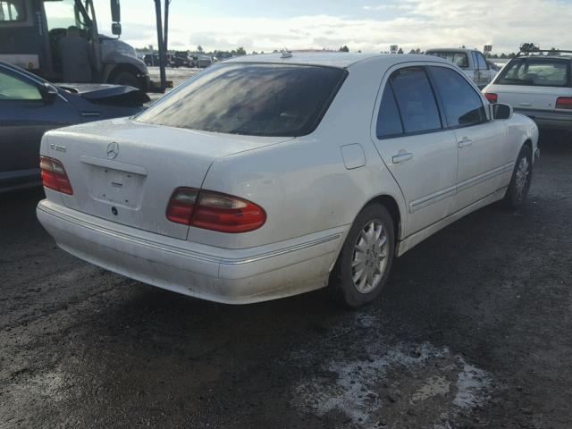 WDBJF65J11B243148 - 2001 MERCEDES-BENZ E 320 WHITE photo 4