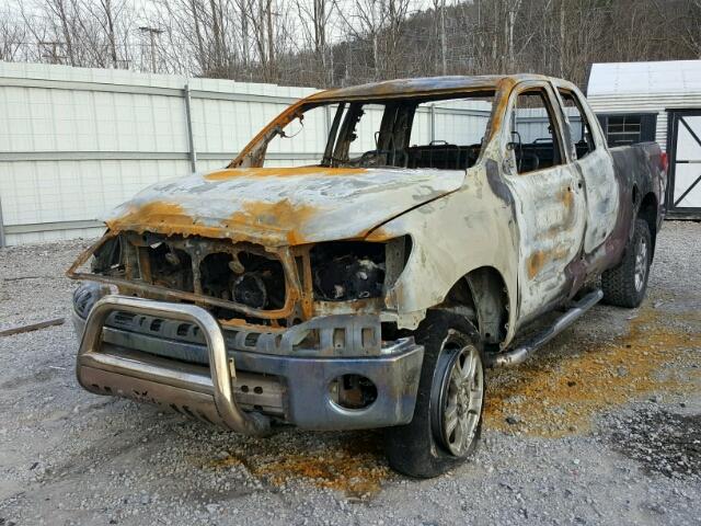 5TFUY5F10AX147368 - 2010 TOYOTA TUNDRA DOU BURN photo 2