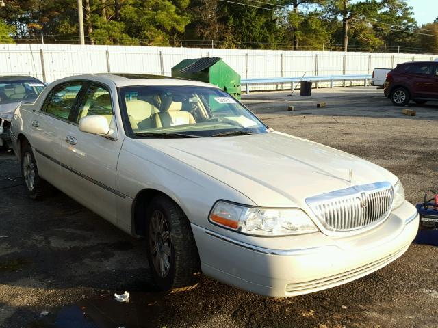 1LNHM82W06Y646877 - 2006 LINCOLN TOWN CAR S CREAM photo 1