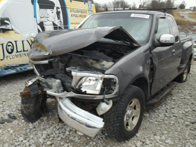 2FTRX07202CA17256 - 2002 FORD F150 GRAY photo 2