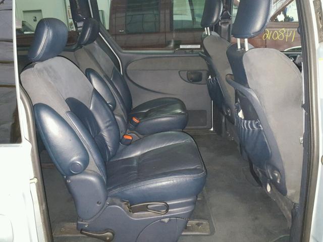 2C8GP64L41R156503 - 2001 CHRYSLER TOWN & COU BLUE photo 6