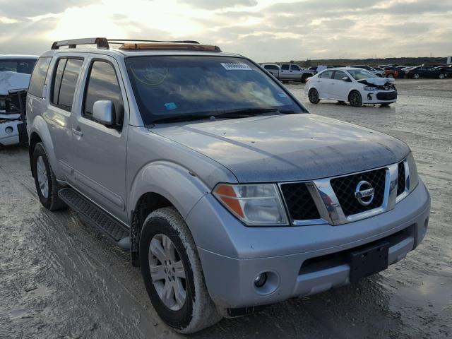 5N1AR18W95C758848 - 2005 NISSAN PATHFINDER SILVER photo 1