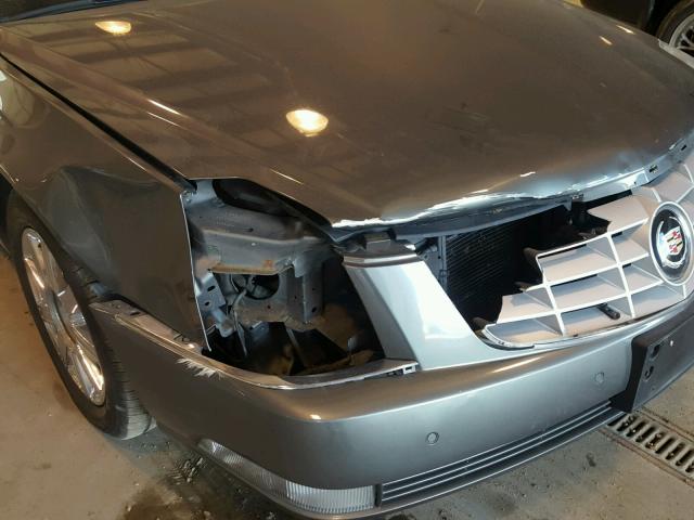 1G6KD57YX8U154924 - 2008 CADILLAC DTS GRAY photo 9