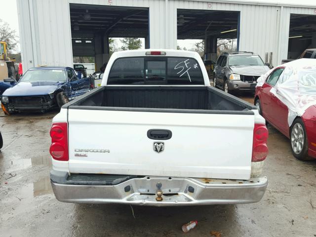 1D7HW42K75S258945 - 2005 DODGE DAKOTA SLT WHITE photo 9