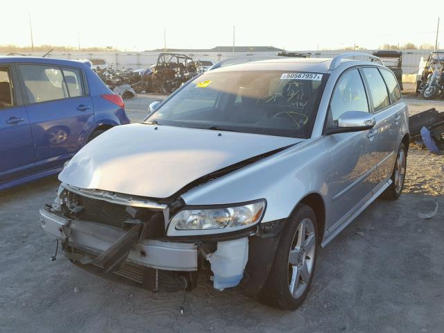 YV1672MJ3A2521315 - 2010 VOLVO V50 T5 SILVER photo 2