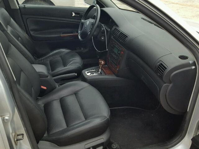 WVWTH63B94P101556 - 2004 VOLKSWAGEN PASSAT GLX GRAY photo 5