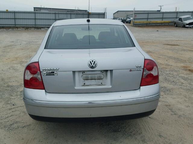 WVWTH63B94P101556 - 2004 VOLKSWAGEN PASSAT GLX GRAY photo 9