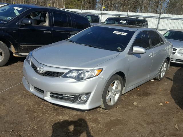 4T1BF1FK9DU642426 - 2013 TOYOTA CAMRY L SILVER photo 2