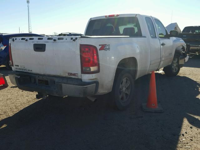 1GTR2VE39BZ175878 - 2011 GMC SIERRA K15 WHITE photo 4