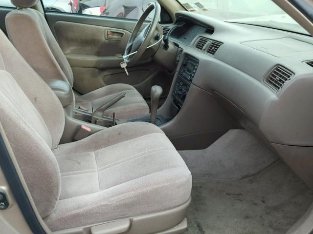 4T1BF22K7XU930624 - 1999 TOYOTA CAMRY LE BEIGE photo 5