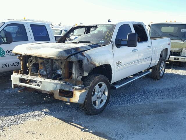 1GC1KXC80CF238635 - 2012 CHEVROLET SILVERADO WHITE photo 2