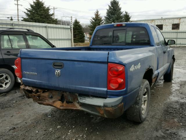 1D7HW22K65S331954 - 2005 DODGE DAKOTA ST BLUE photo 4