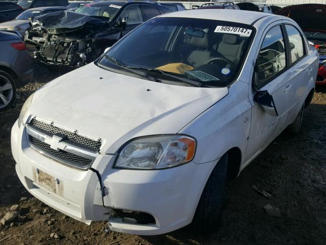 KL1TD56658B084589 - 2008 CHEVROLET AVEO BASE WHITE photo 2