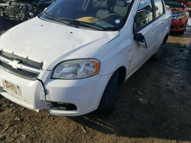 KL1TD56658B084589 - 2008 CHEVROLET AVEO BASE WHITE photo 9