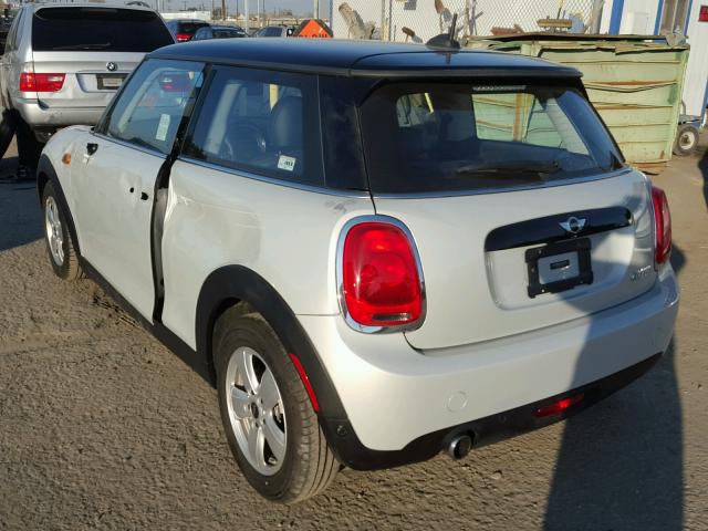 WMWXP5C32H3C64277 - 2017 MINI COOPER WHITE photo 3