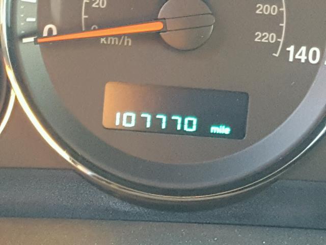 1J8HG58246C275873 - 2006 JEEP COMMANDER SILVER photo 8