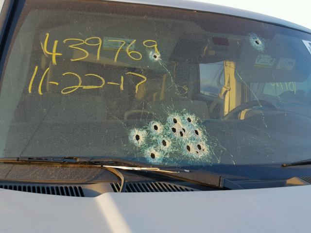 1J8HG58246C275873 - 2006 JEEP COMMANDER SILVER photo 9