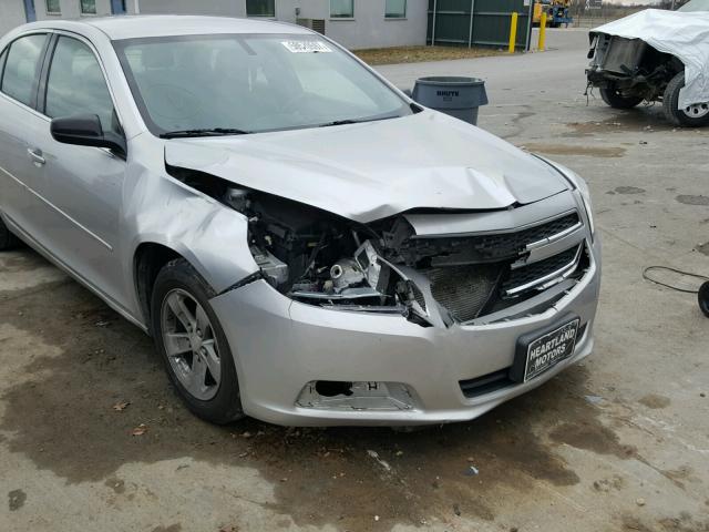 1G11B5SA4DF185666 - 2013 CHEVROLET MALIBU LS SILVER photo 9