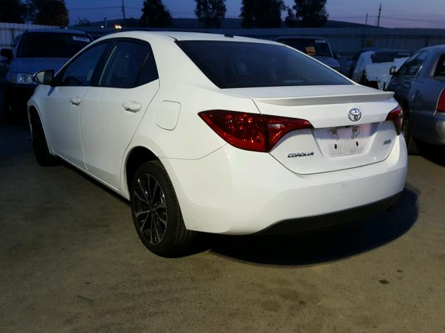 5YFBURHE9HP691824 - 2017 TOYOTA COROLLA L WHITE photo 3