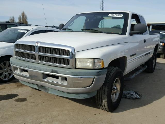 3B7HF13Y2XG129601 - 1999 DODGE RAM 1500 WHITE photo 2