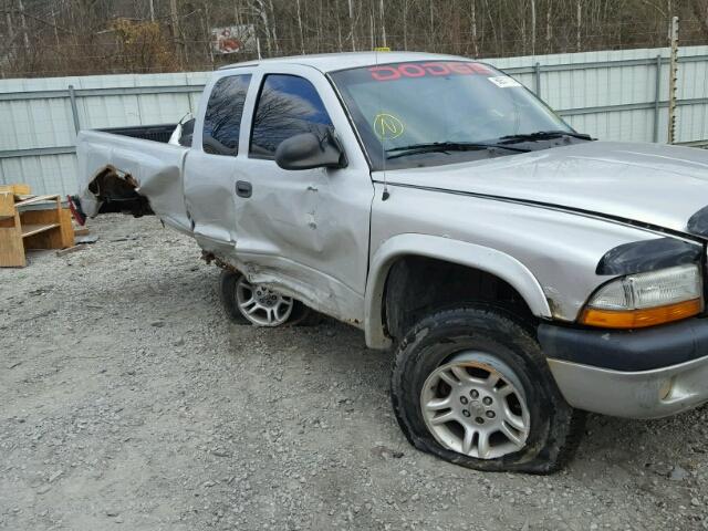 1D7HG32N24S560952 - 2004 DODGE DAKOTA SPO SILVER photo 9