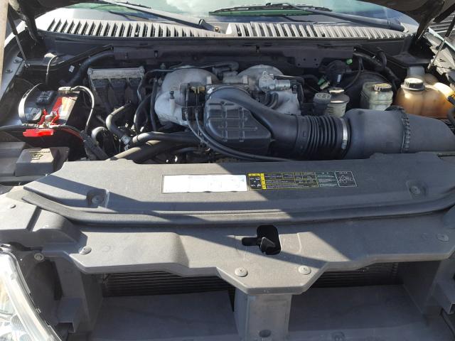 5LMFU27R24LJ21124 - 2004 LINCOLN NAVIGATOR Czarny zdjęcie 7