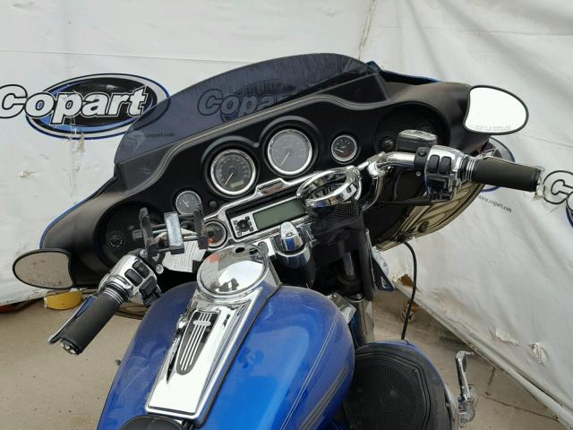 1HD1FC4167Y676504 - 2007 HARLEY-DAVIDSON FLHTCUI BLUE photo 5