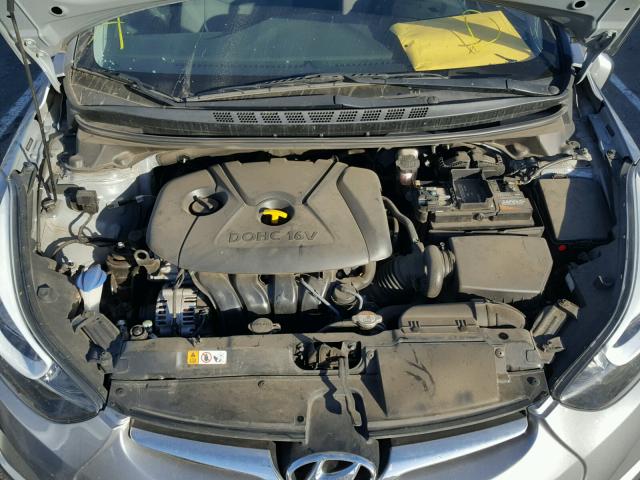 5NPDH4AEXGH674312 - 2016 HYUNDAI ELANTRA SE GRAY photo 7