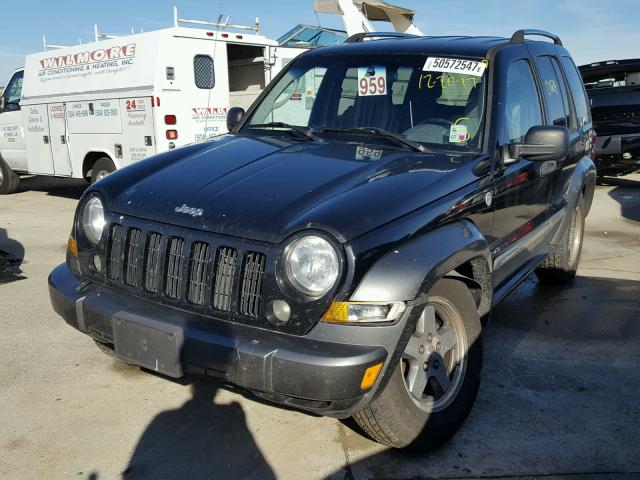 1J4GL48K36W146766 - 2006 JEEP LIBERTY SP BLACK photo 2