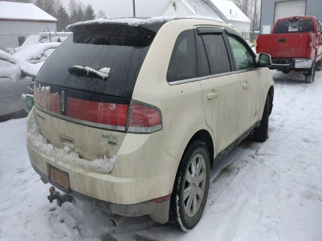 2LMDU88C77BJ03556 - 2007 LINCOLN MKX SILVER photo 4