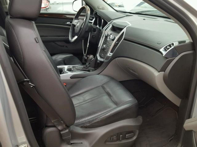 3GYFNEEY6AS623683 - 2010 CADILLAC SRX PERFOR 银色 照片 5