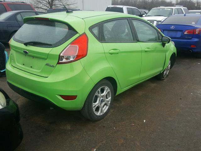 3FADP4EJ6EM111409 - 2014 FORD FIESTA SE GREEN photo 4