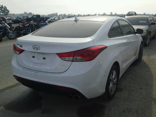 KMHDH6AE8DU010471 - 2013 HYUNDAI ELANTRA CO WHITE photo 4