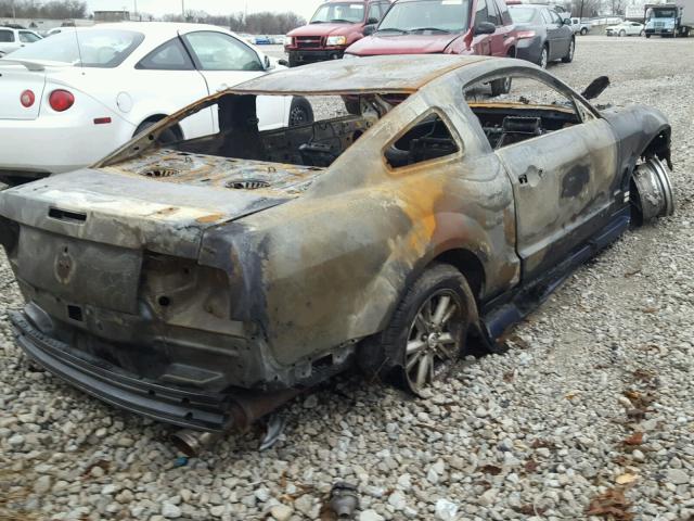 1ZVFT80NX75324529 - 2007 FORD MUSTANG BURN photo 4