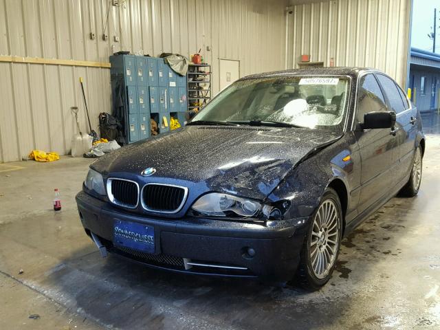 WBAEV53403KM31737 - 2003 BMW 330 I BLUE photo 2