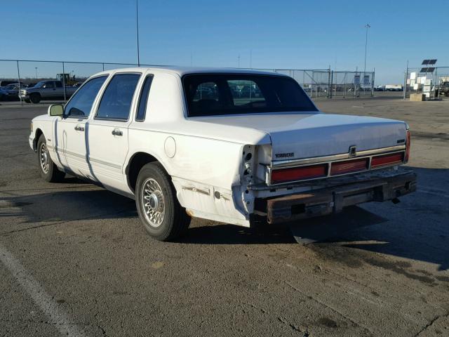 1LNLM81W2VY744013 - 1997 LINCOLN TOWN CAR E WHITE photo 3