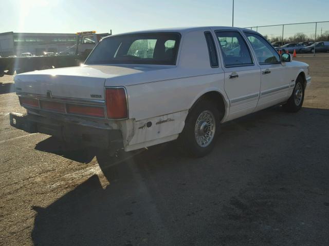 1LNLM81W2VY744013 - 1997 LINCOLN TOWN CAR E WHITE photo 4