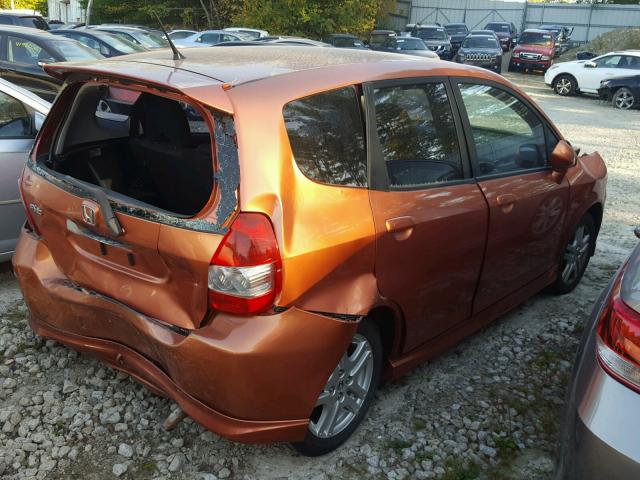 JHMGD37658S006373 - 2008 HONDA FIT SPORT ORANGE photo 4