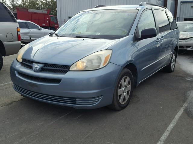 5TDZA23C65S239823 - 2005 TOYOTA SIENNA CE BLUE photo 2