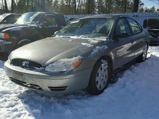 1FAFP53U94G183421 - 2004 FORD TAURUS SE BROWN photo 2