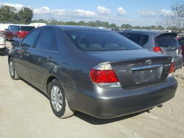 4T1BE32K25U550029 - 2005 TOYOTA CAMRY LE CHARCOAL photo 3