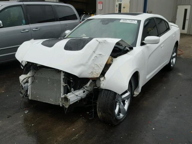 2C3CDXCT0DH532130 - 2013 DODGE CHARGER R/ WHITE photo 2