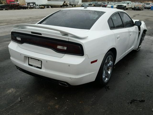 2C3CDXCT0DH532130 - 2013 DODGE CHARGER R/ WHITE photo 4