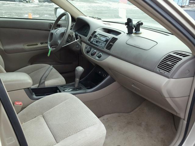 4T1BE32K94U863528 - 2004 TOYOTA CAMRY LE თაფლისფერი ფოტო 5