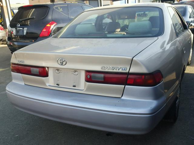 JT2BG22K2V0091755 - 1997 TOYOTA CAMRY LE TAN photo 4