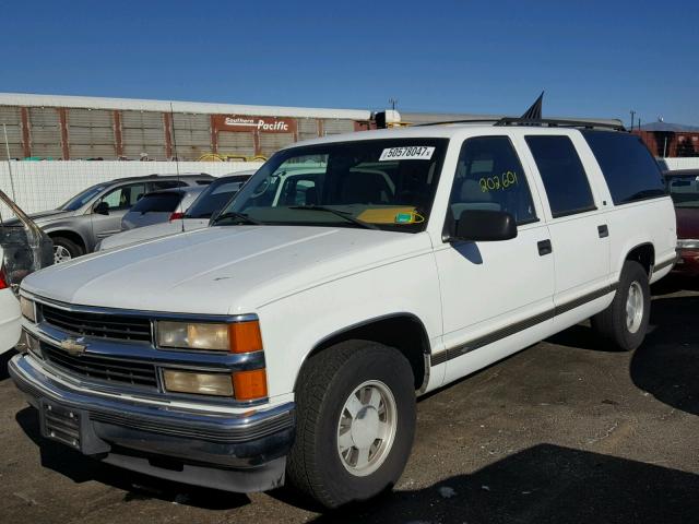 3GNEC16R4XG191878 - 1999 CHEVROLET SUBURBAN C WHITE photo 2