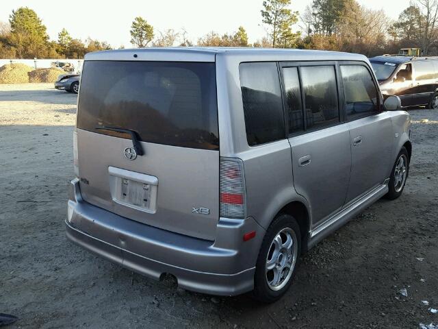 JTLKT324950204826 - 2005 TOYOTA SCION XB SILVER photo 4