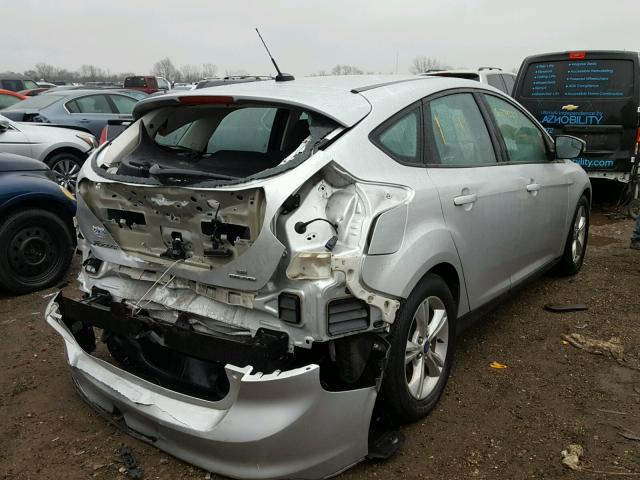 1FADP3K22EL379561 - 2014 FORD FOCUS SE SILVER photo 4