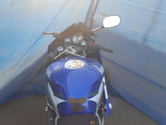 JYARJ04Y72A002311 - 2002 YAMAHA YZFR6 L BLUE photo 5