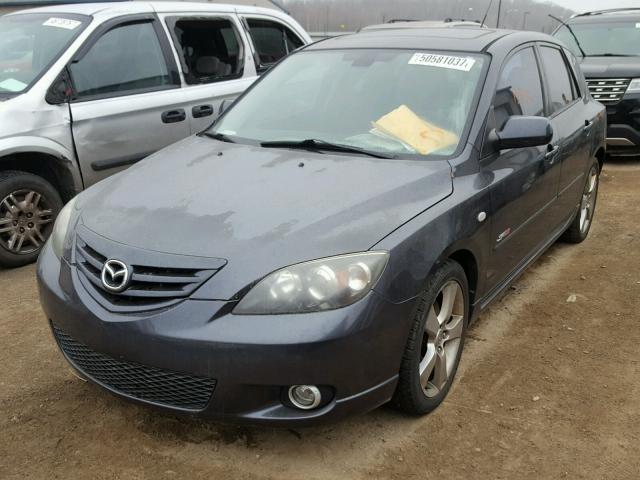 JM1BK143951325907 - 2005 MAZDA 3 HATCHBAC CHARCOAL photo 2